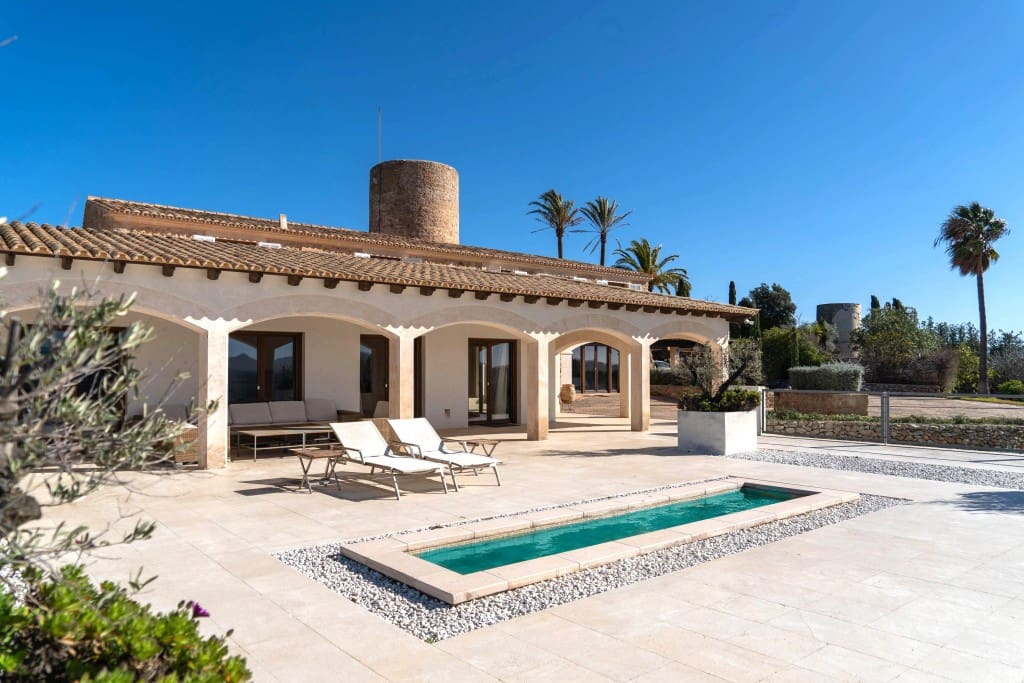 7 bedroom Finca/Country House for sale in Arta with pool - € 3,500,000 (Ref: 9142760)