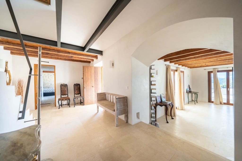 7 bedroom Finca/Country House for sale in Arta with pool - € 3,500,000 (Ref: 9142760)