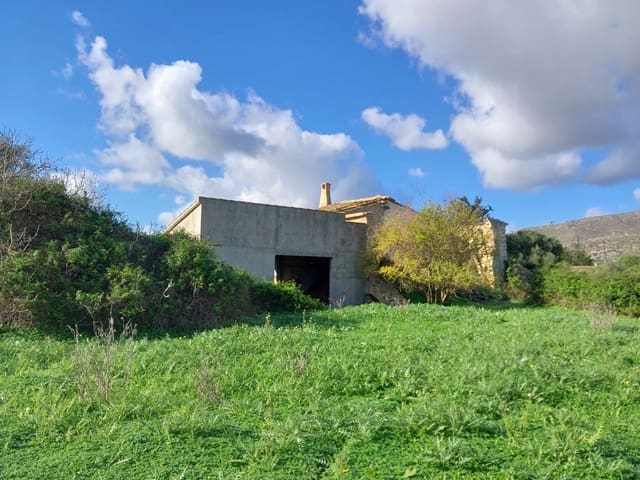 Finca/Herregård til salgs i Capdepera - € 375 000 (Ref: 9153820)