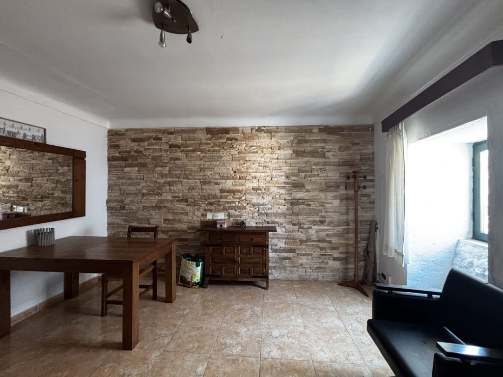 5 soveværelse Byhus til salg i Arta - € 350.000 (Ref: 9193681)