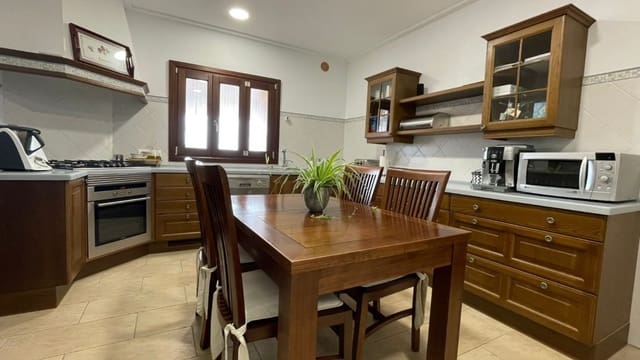 3 sovrum Villa att hyra i Vilafranca de Bonany med pool - 2 700 € (Ref: 9214933)