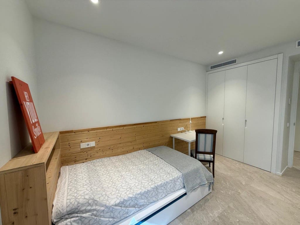 Apartamento de 3 habitaciones en Colonia de Sant Pere / Colonia de San Pedro en alquiler con garaje - 2.000 € (Ref: 9276089)