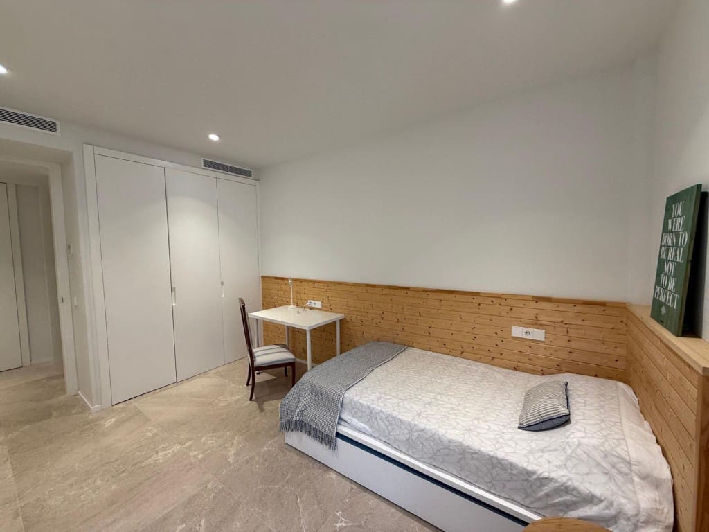 Apartamento de 3 habitaciones en Colonia de Sant Pere / Colonia de San Pedro en alquiler con garaje - 2.000 € (Ref: 9276089)