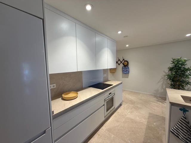 Apartamento de 3 habitaciones en Colonia de Sant Pere / Colonia de San Pedro, Artà en alquiler con garaje - 2.000 € (Ref: 9276089)
