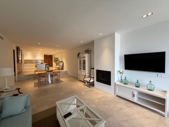 Apartamento de 3 habitaciones en Colonia de Sant Pere / Colonia de San Pedro, Artà en alquiler con garaje - 2.000 € (Ref: 9276089)