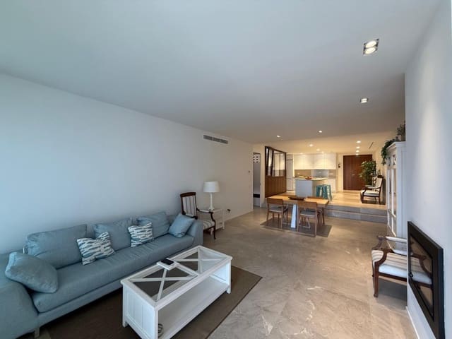 Apartamento de 3 habitaciones en Colonia de Sant Pere / Colonia de San Pedro, Artà en alquiler con garaje - 2.000 € (Ref: 9276089)