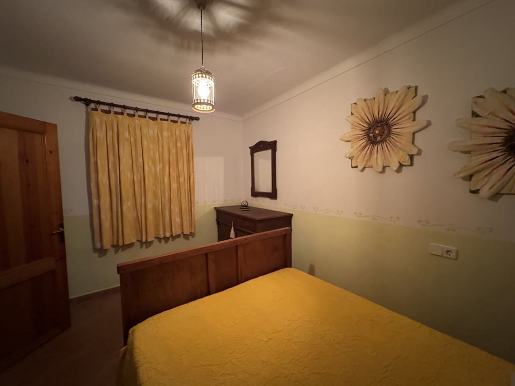 3 bedroom Townhouse for rent in Arta - € 1,800 (Ref: 9291247)