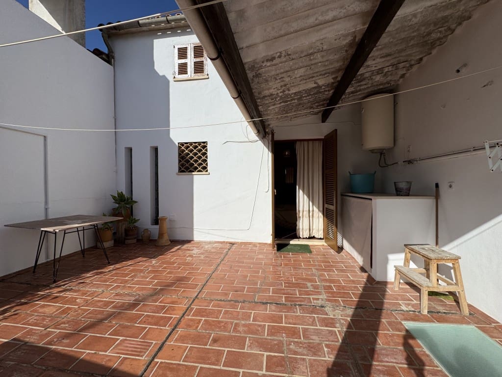 3 bedroom Townhouse for rent in Arta - € 1,800 (Ref: 9291247)