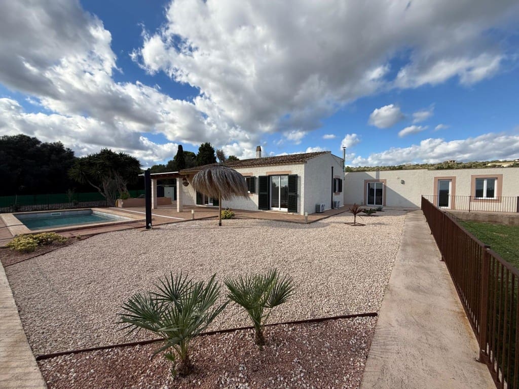 2 sovrum Finca/Hus på landet att hyra i Son Carrio med pool garage - 2 600 € (Ref: 9355695)