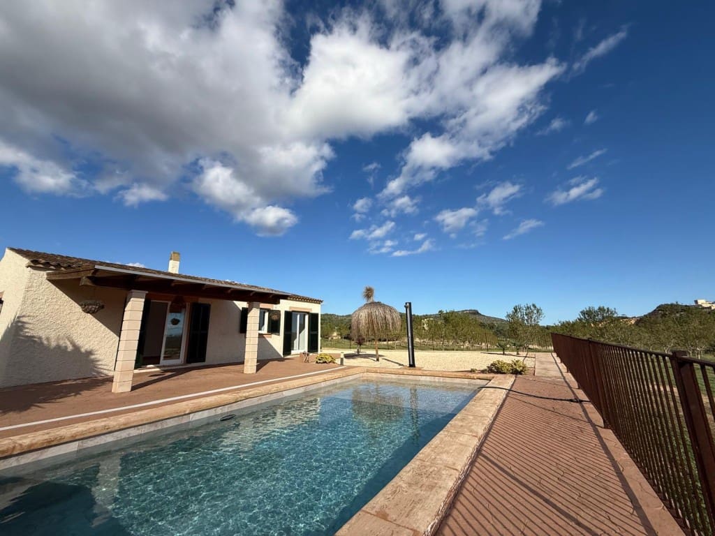 2 sovrum Finca/Hus på landet att hyra i Son Carrio med pool garage - 2 600 € (Ref: 9355695)