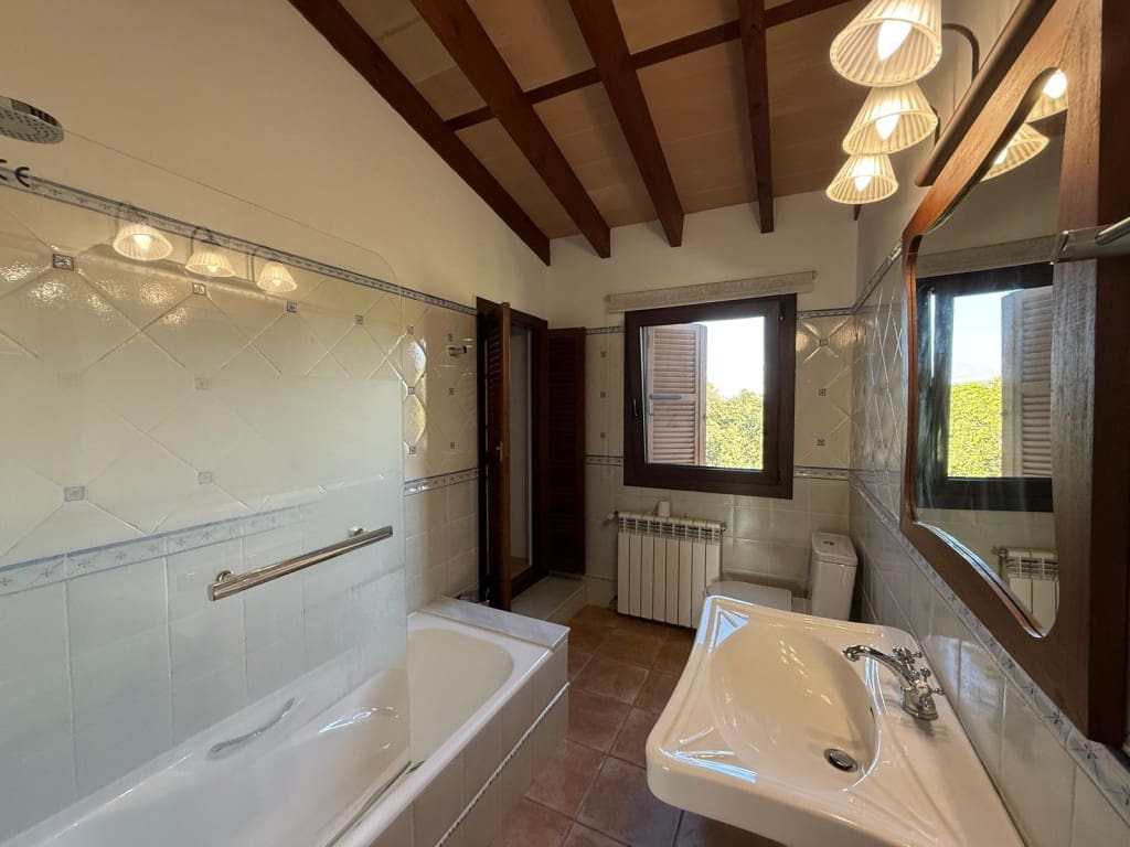 4 bedroom Finca/Country House for rent in Arta with pool garage - € 3,500 (Ref: 9433207)