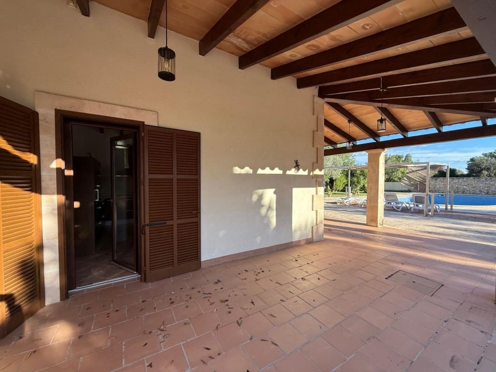 4 bedroom Finca/Country House for rent in Arta with pool garage - € 3,500 (Ref: 9433207)