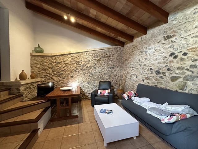 2 soverom Finca/Herregård til leie i Artà med svømmebasseng - € 2 500 (Ref: 9526328)