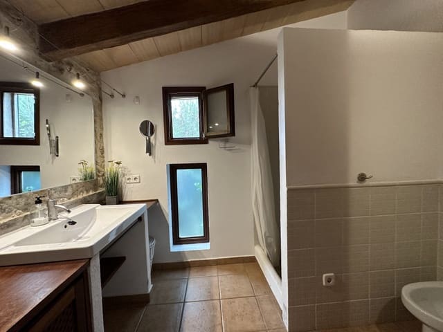 2 soverom Finca/Herregård til leie i Artà med svømmebasseng - € 2 500 (Ref: 9526328)