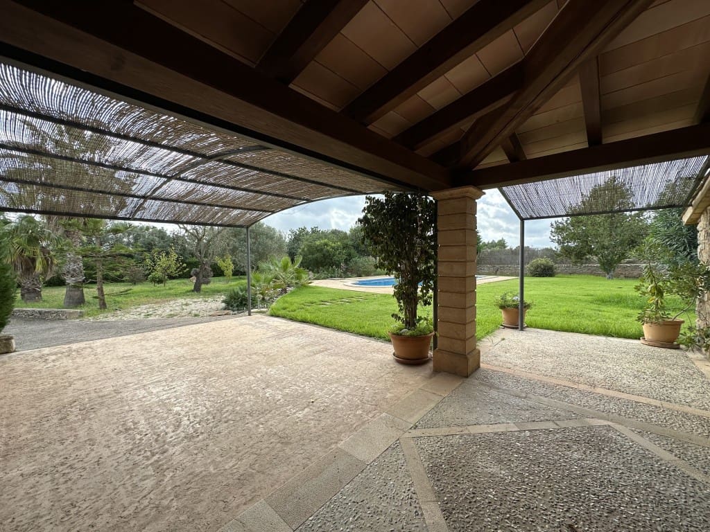 2 bedroom Finca/Country House for rent in Arta with pool - € 2,500 (Ref: 9526328)