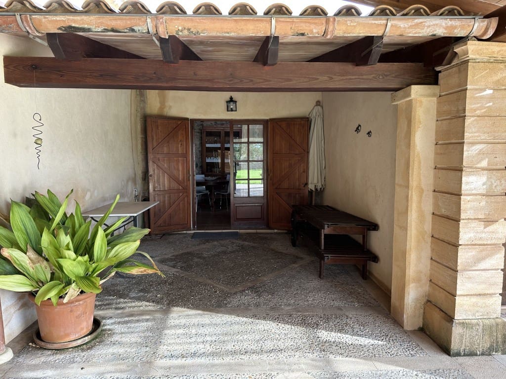 2 bedroom Finca/Country House for rent in Arta with pool - € 2,500 (Ref: 9526328)