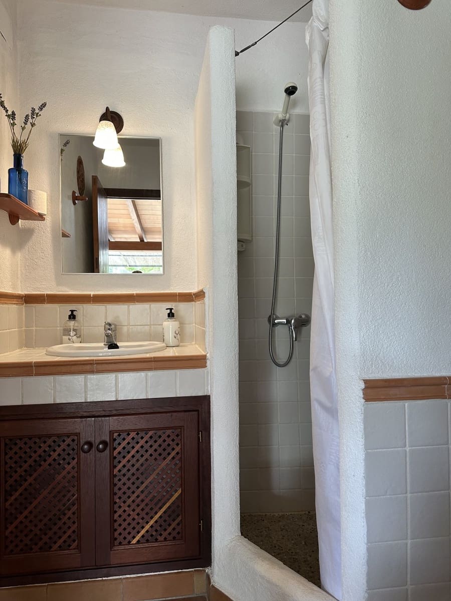 2 bedroom Finca/Country House for rent in Arta with pool - € 2,500 (Ref: 9526328)