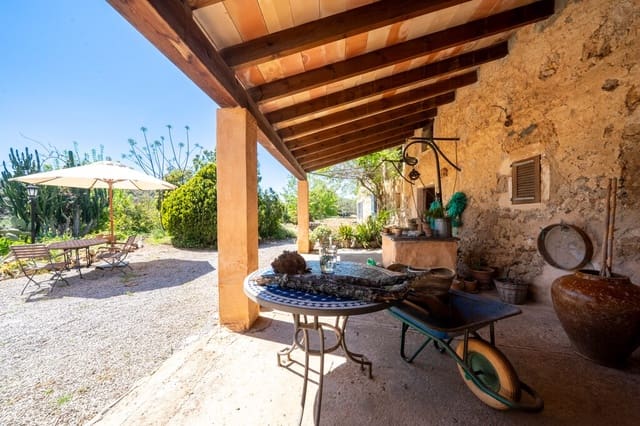 5 bedroom Hotel for sale in Canyamel, Capdepera with pool - € 3,500,000 (Ref: 9530102)