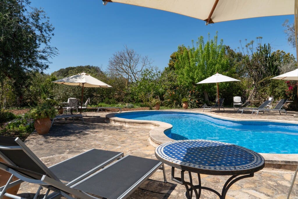 5 sypialnia Hotel na sprzedaż w Canyamel z basenem - 3 500 000 € (Ref: 9530102)