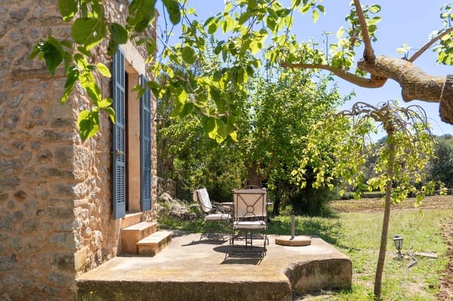 5 bedroom Hotel for sale in Canyamel, Capdepera with pool - € 3,500,000 (Ref: 9530102)