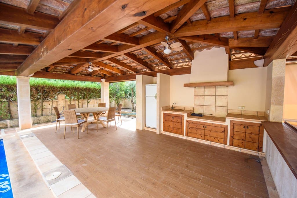 3 quarto Moradia para venda em Portocristo / Port de Manacor com piscina - 1 590 000 € (Ref: 9535582)