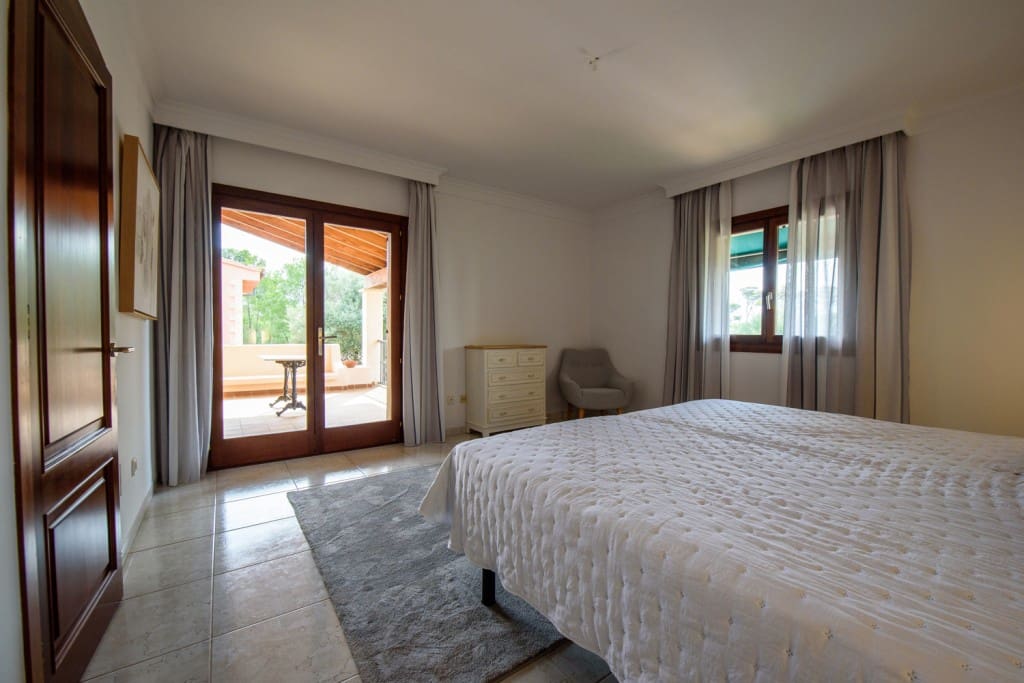 3 quarto Moradia para venda em Portocristo / Port de Manacor com piscina - 1 590 000 € (Ref: 9535582)