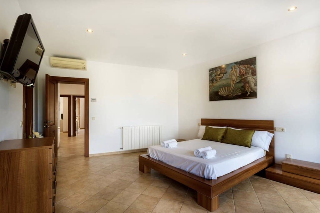 5 bedroom Townhouse for rent in Capdepera with pool - € 2,900 (Ref: 9555233)