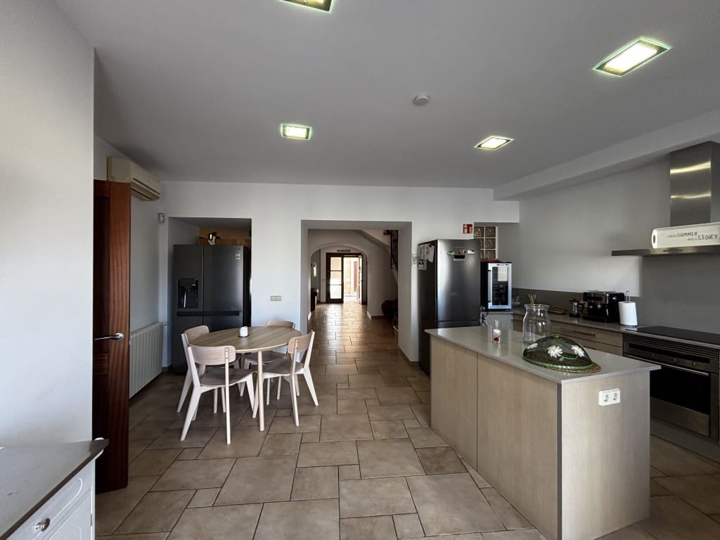 5 bedroom Townhouse for rent in Capdepera with pool - € 2,900 (Ref: 9555233)