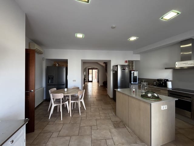 5 bedroom Townhouse for rent in Capdepera with pool - € 2,900 (Ref: 9555233)