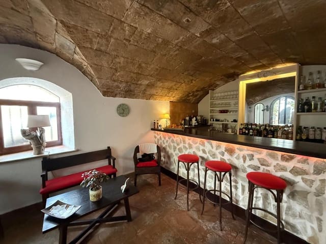 Comercial para venda em Capdepera - 239 000 € (Ref: 9568107)