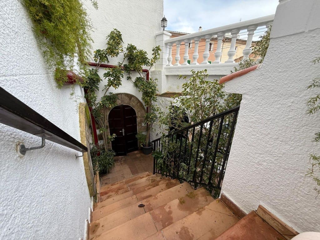 Comercial para venda em Capdepera - 239 000 € (Ref: 9568107)