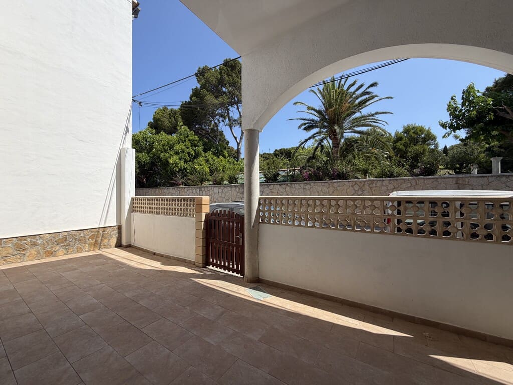 Chalet de 5 habitaciones en Cala Ratjada en venta con garaje - 1.250.000 € (Ref: 9570770)