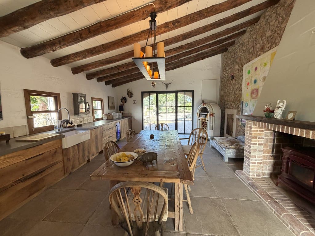 6 bedroom Finca/Country House for sale in Son Carrio with pool - € 3,950,000 (Ref: 9576239)