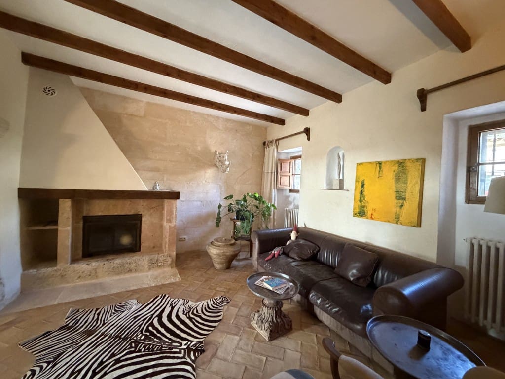 6 bedroom Finca/Country House for sale in Son Carrio with pool - € 3,950,000 (Ref: 9576239)