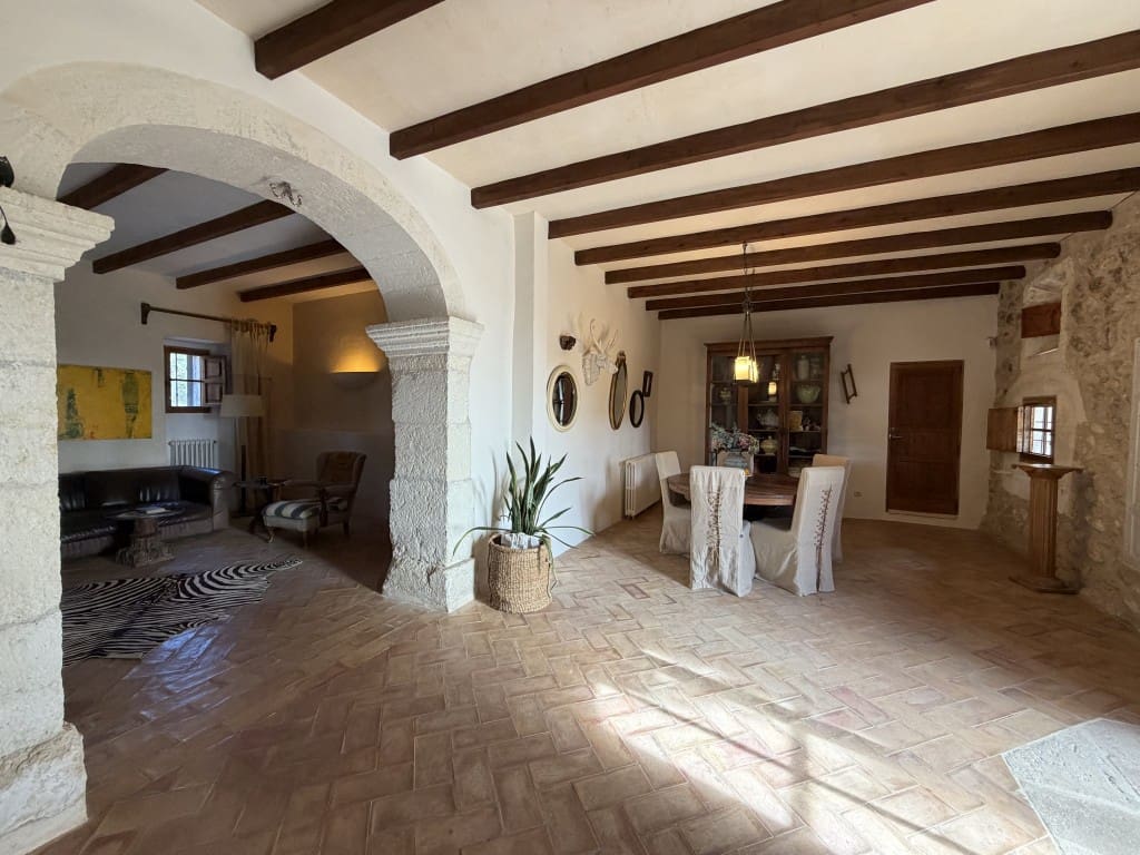 6 bedroom Finca/Country House for sale in Son Carrio with pool - € 3,950,000 (Ref: 9576239)