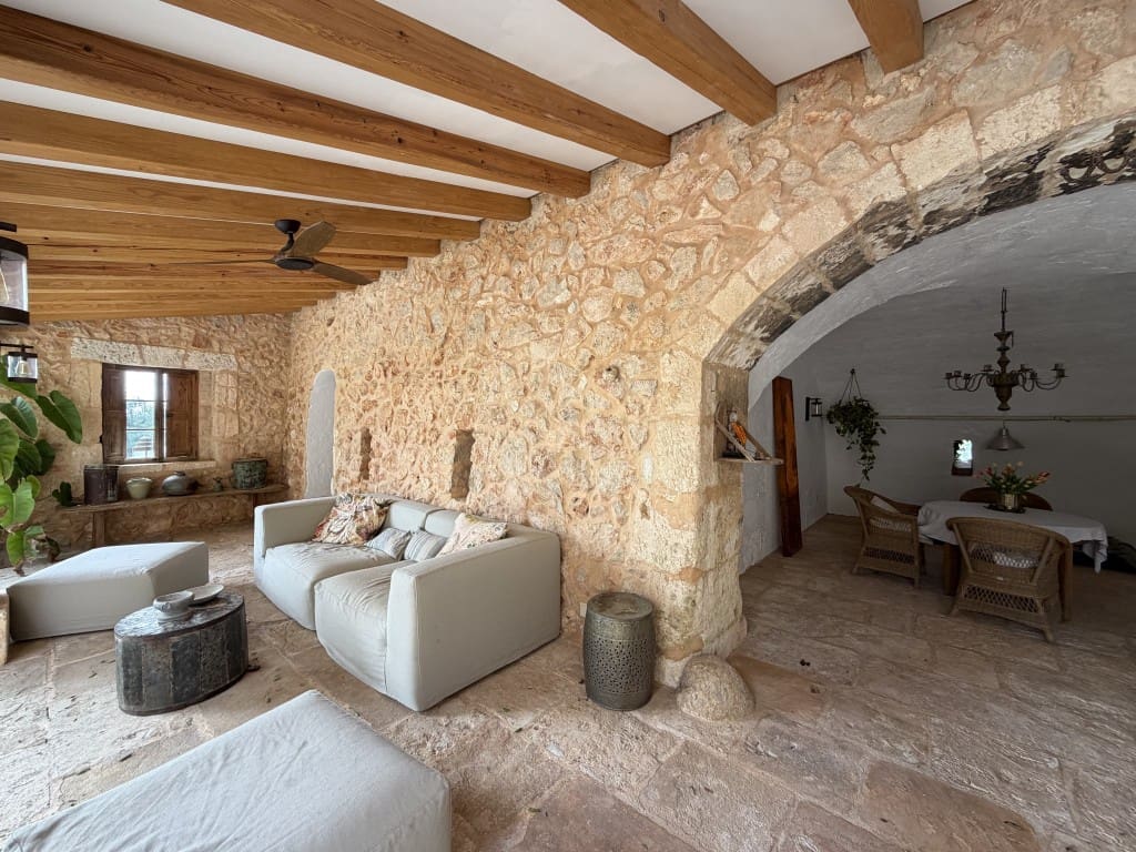 6 bedroom Finca/Country House for sale in Son Carrio with pool - € 3,950,000 (Ref: 9576239)