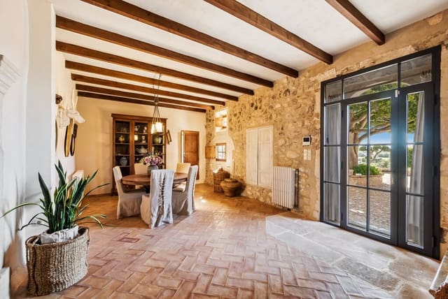 6 soveværelse Finca/Landehus til salg i Son Carrio, Sant Llorenç des Cardassar med swimmingpool - € 3.950.000 (Ref: 9576239)