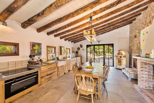 6 soveværelse Finca/Landehus til salg i Son Carrio, Sant Llorenç des Cardassar med swimmingpool - € 3.950.000 (Ref: 9576239)