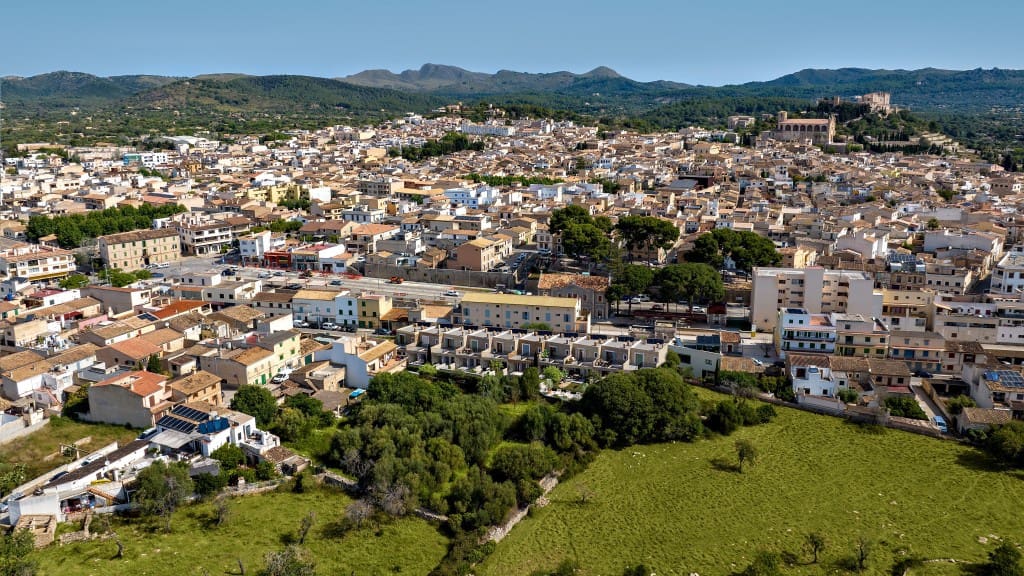 3 bedroom Townhouse for sale in Arta with pool garage - € 880,000 (Ref: 9619013)