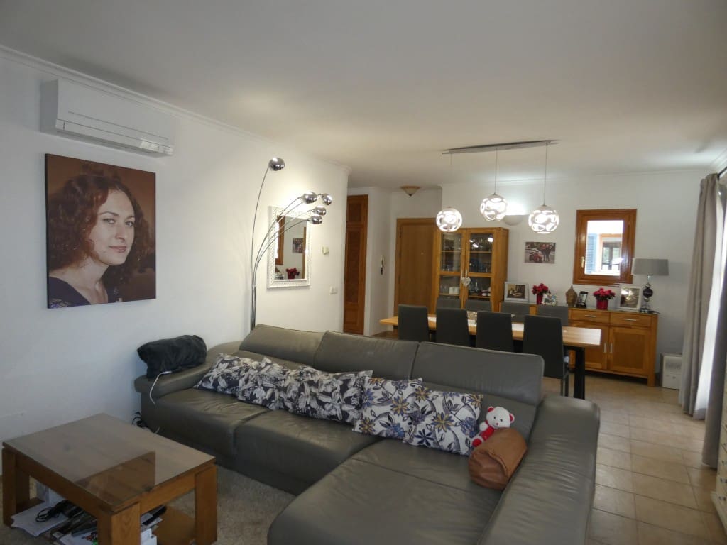 Apartamento de 3 habitaciones en Artà en alquiler con garaje - 1.250 € (Ref: 9676960)