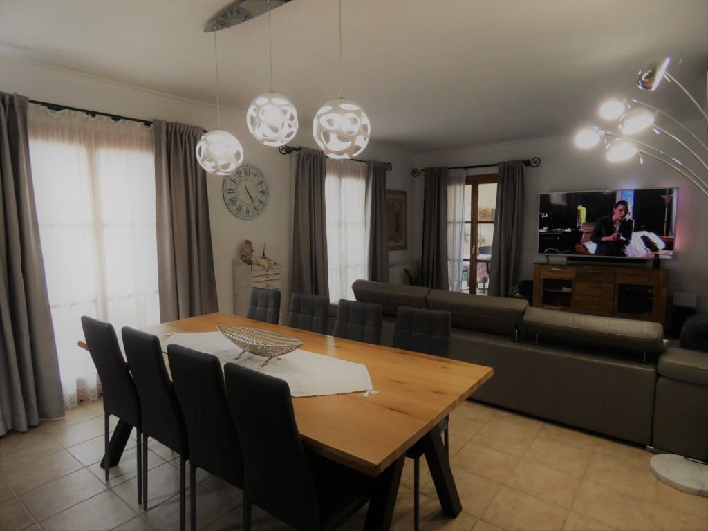 Apartamento de 3 habitaciones en Artà en alquiler con garaje - 1.250 € (Ref: 9676960)