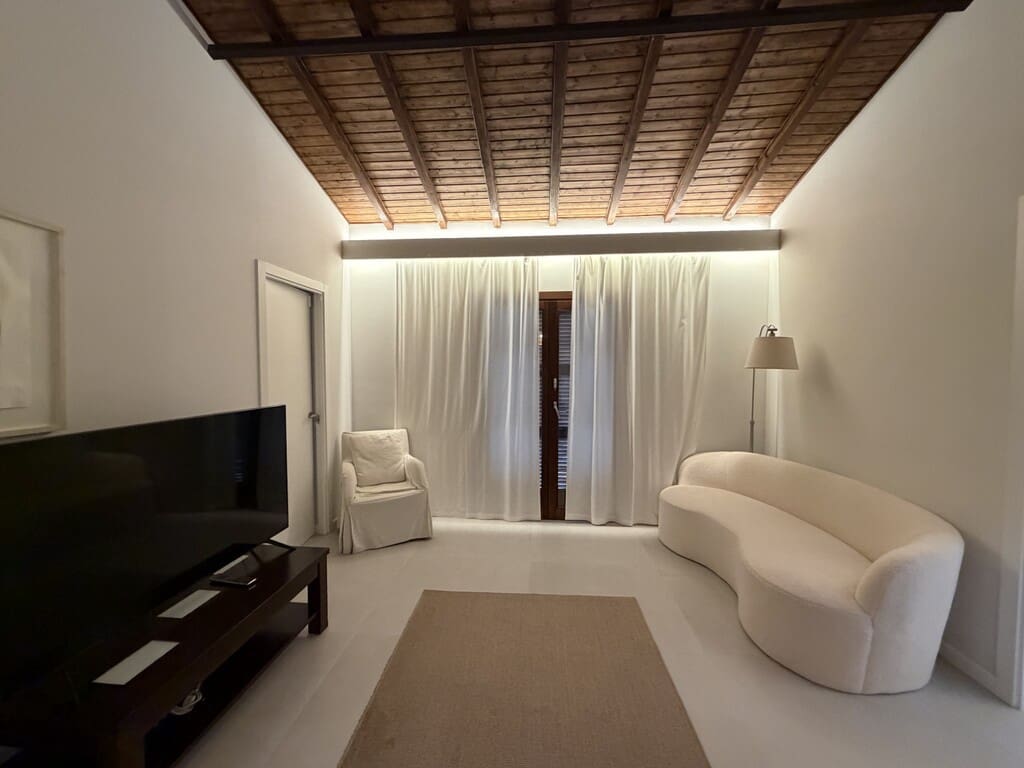 3 bedroom Finca/Country House for rent in Canyamel with garage - € 4,300 (Ref: 9758712)