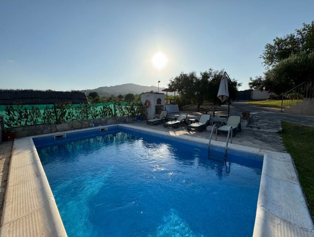 3 bedroom Finca/Country House for rent in Son Servera with pool garage - € 4,000 (Ref: 9758713)