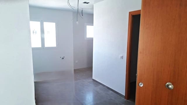 3 bedroom Flat for rent in Portocristo / Port de Manacor, Manacor - € 1,700 (Ref: 9761812)