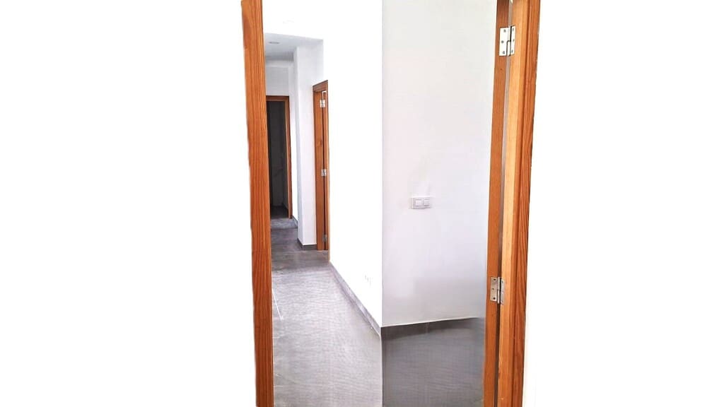 3 bedroom Flat for rent in Portocristo / Port de Manacor - € 1,700 (Ref: 9761812)