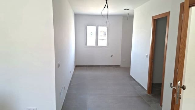 3 bedroom Flat for rent in Portocristo / Port de Manacor, Manacor - € 1,700 (Ref: 9761812)