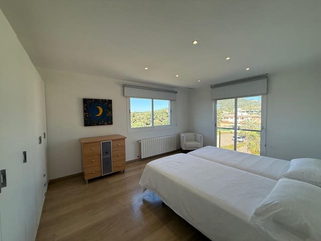 2 quarto Apartamento para arrendar em Cala Millor, Son Servera com piscina - 2 800 € (Ref: 9786771)