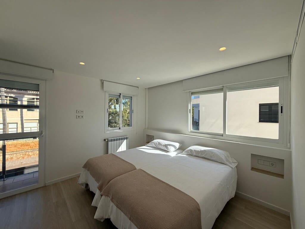 1 quarto Apartamento para arrendar em Cala Millor com piscina - 1 800 € (Ref: 9786772)