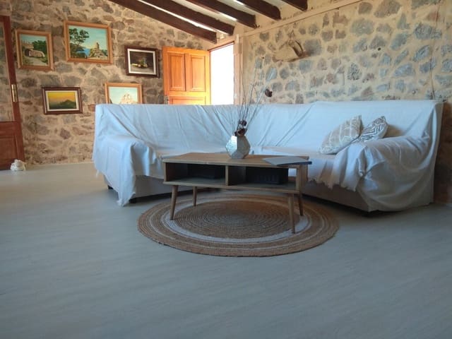 Finca/Maison de Campagne de 4 chambres à louer à Artà avec piscine - 2 500 € (Ref: 9788244)