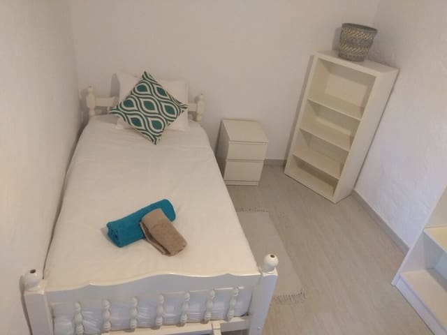 Finca/Maison de Campagne de 4 chambres à louer à Artà avec piscine - 2 500 € (Ref: 9788244)